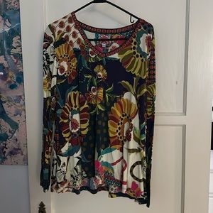 Johnny was blouse, large, long sleeve